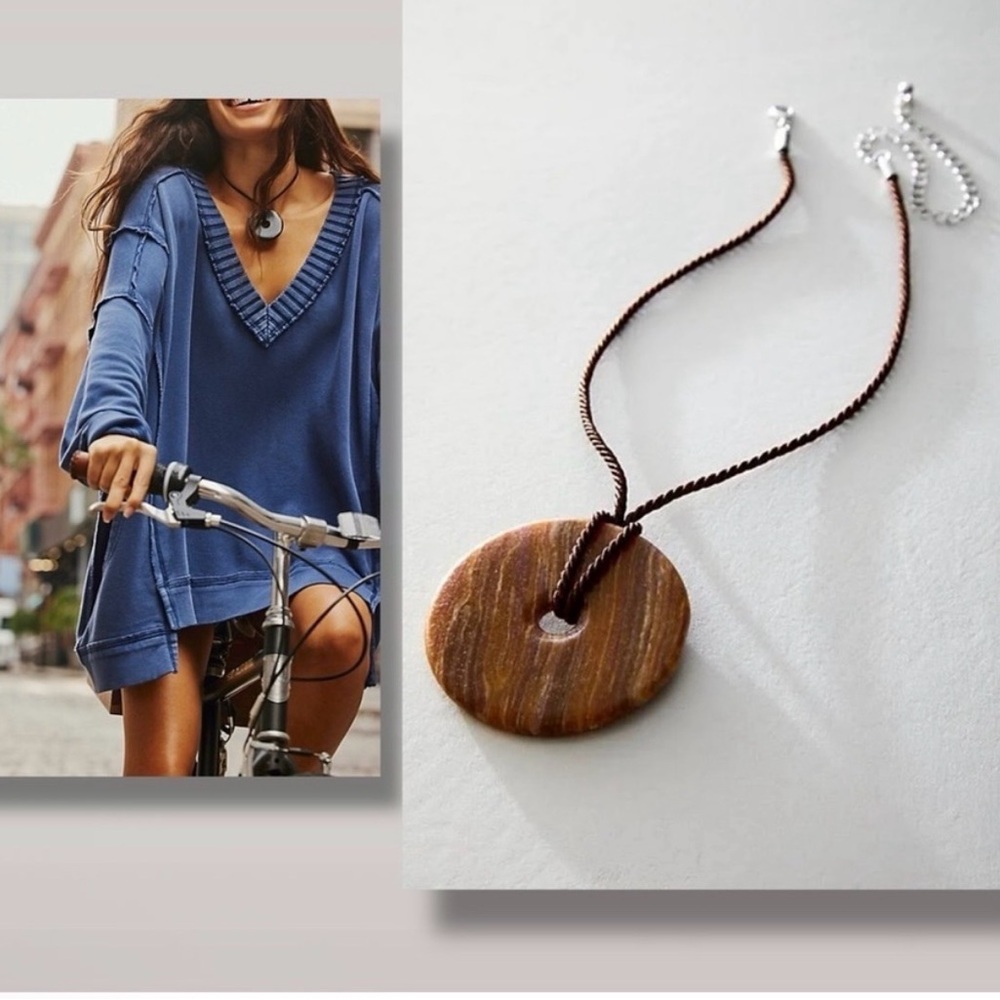 Free People Brown Stone Disc Pendant Necklace